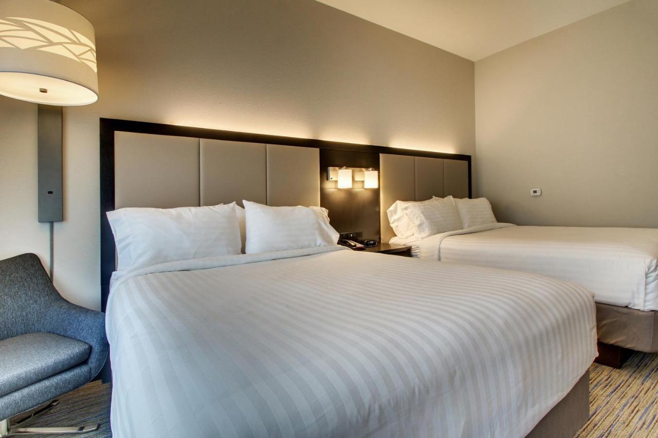 Holiday Inn Express & Suites Charleston Ne Mt Pleasant Us17 By Ihg Mount Pleasant Bagian luar foto