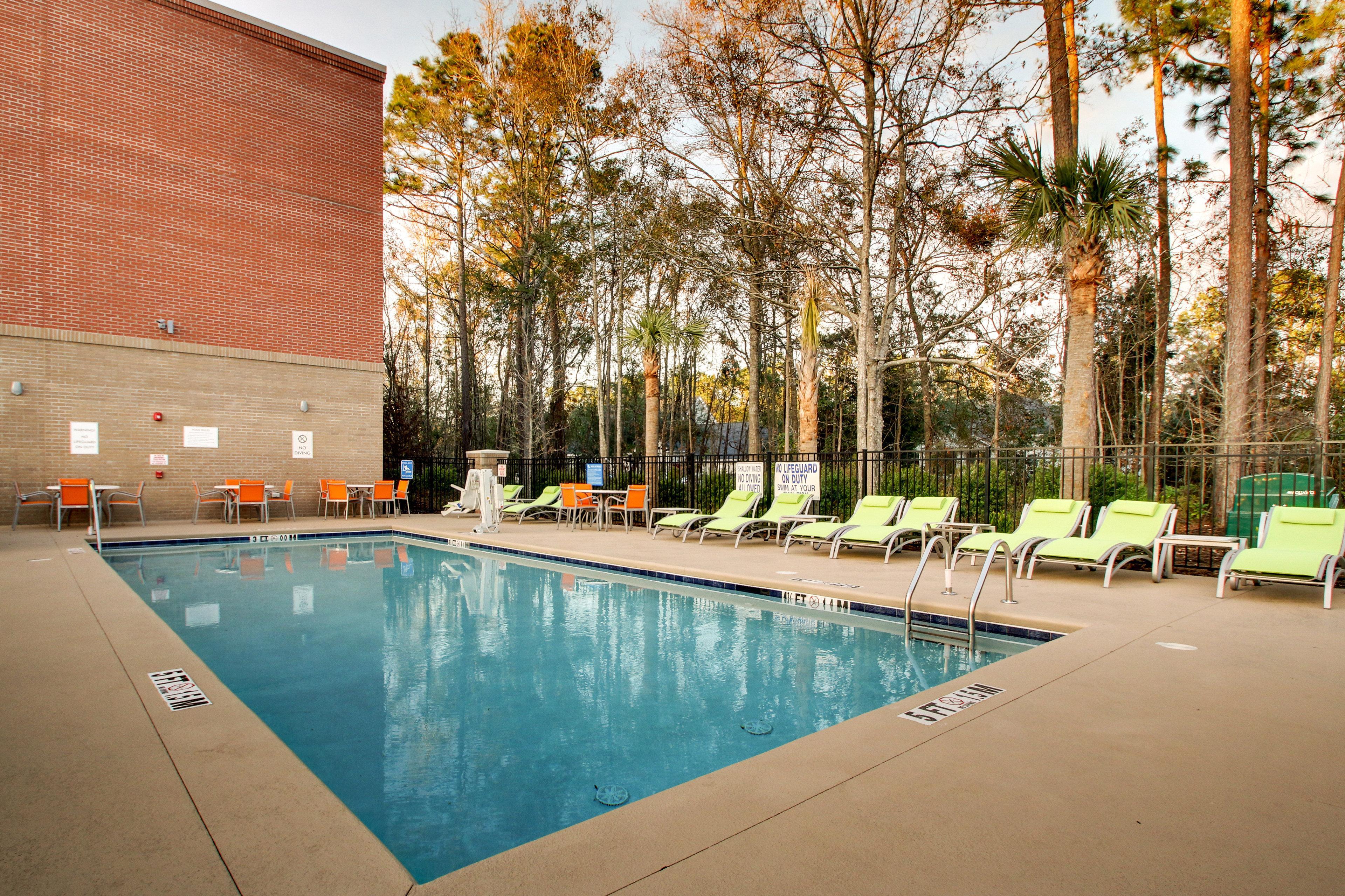 Holiday Inn Express & Suites Charleston Ne Mt Pleasant Us17 By Ihg Mount Pleasant Bagian luar foto